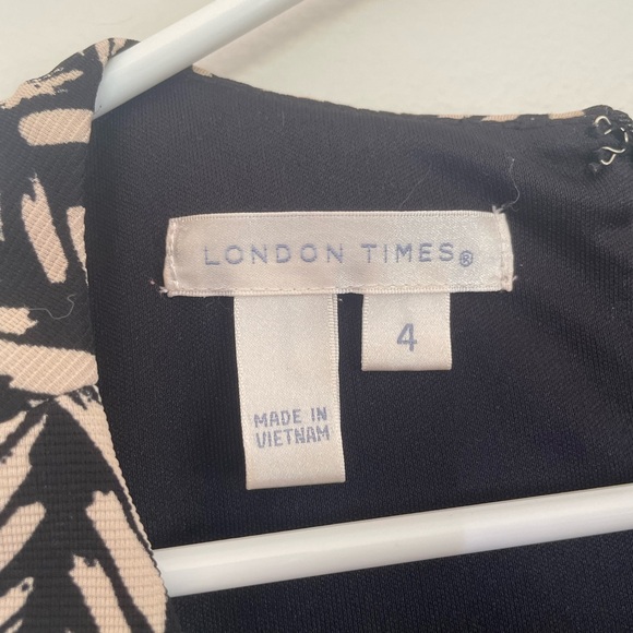 London Times - Size 4 Dress - Picture 2 of 3